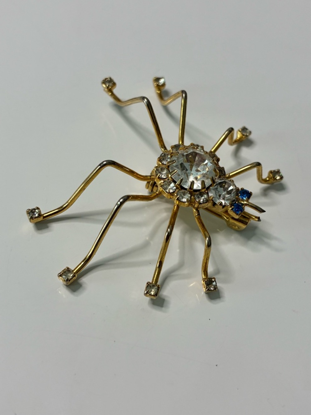 VTG Blue Eyed 3D Sparkling Spider Rhinestone Brooch in Gold and Clear EUC Casual